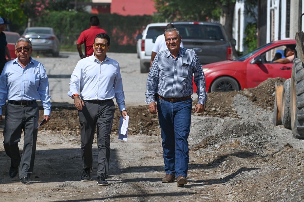 Vecinos reconocen avances en pavimentación en el fraccionamiento Cuauhtémoc