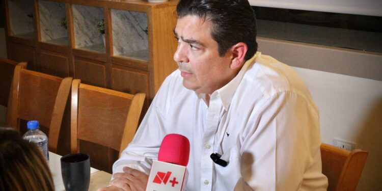 Cabeza de Vaca acusa cerco informativo y presenta seis denuncias contra el gobierno de Américo Villarreal